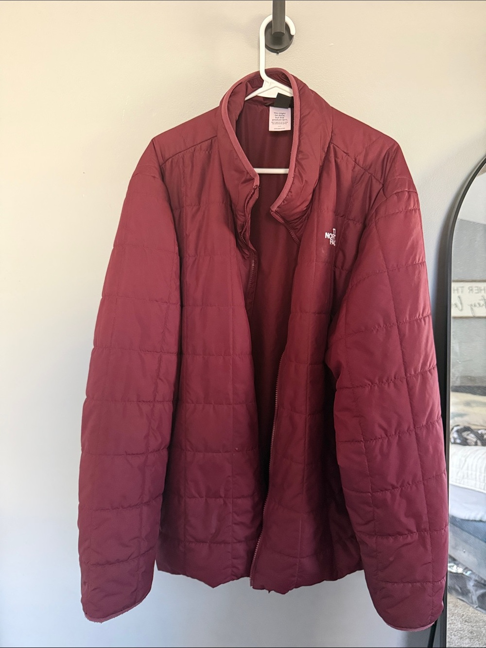 The North Face Men's Quilted Puffer Jacket in Burgundy